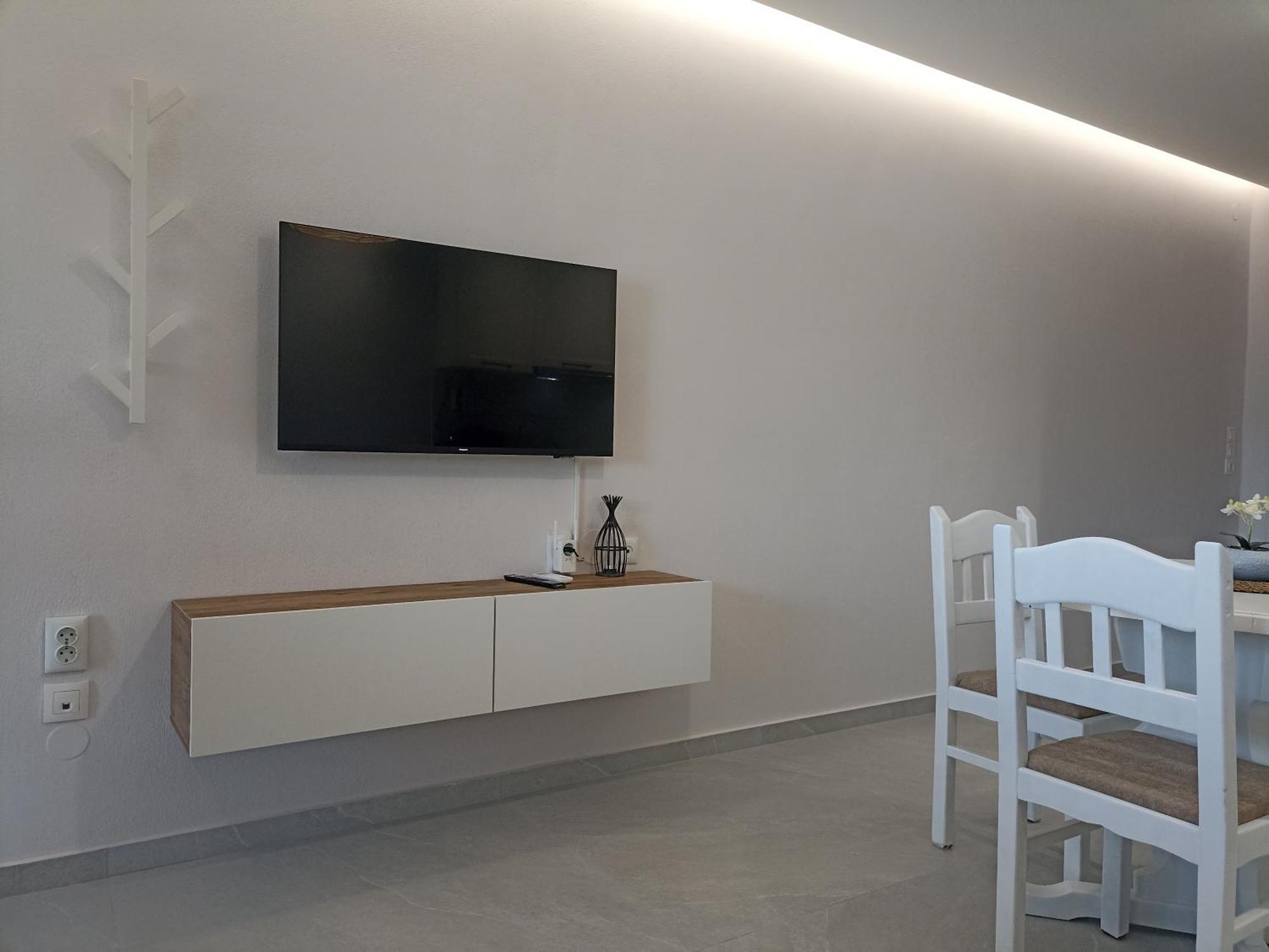 Dimitros Ii Apartment *